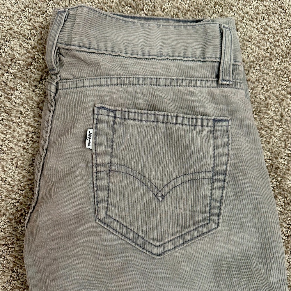 Levi’s Gray Corduroy Low Waisted Pants Size 4/27